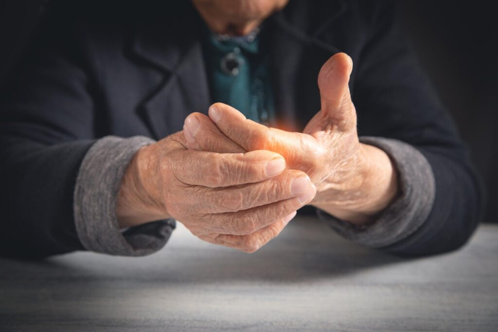 Caucasian elderly woman suffering from finger pain 220873 62350 Caucasian elderly woman suffering from finger pain 220873 62350